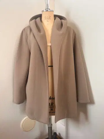 새상품급 INDIVI 종이상자 푸드코트