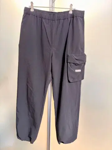 [ BEAMS x Netflix ] 나일론 팬츠