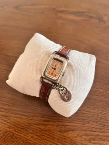 오브레이 Obrey 브라운 가죽 참 포함