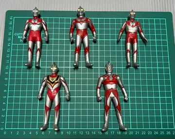 울트라맨 피규어 소프트 비닐 5개 세트