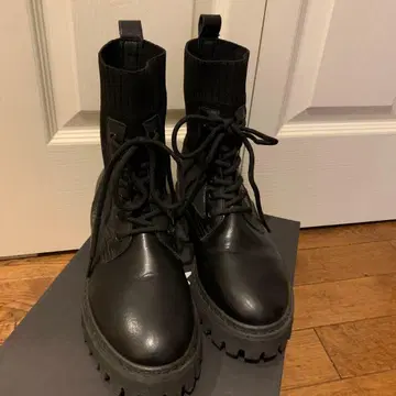 nouer 사이드 고어 부츠 블랙