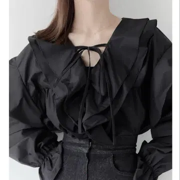 [ 새상품급 ] amel 에이멜 프릴 리본 블라우스