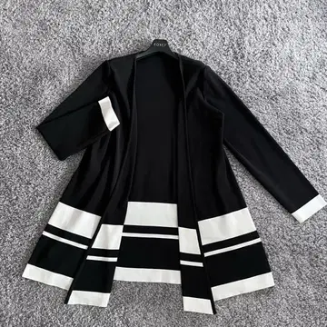 FOXEY 프리 사이즈 롱 가디건 바이컬러