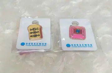 도라에몽 미래 백화점 핀 배지 암기빵 옷 갈아입히기 카메라 한정판