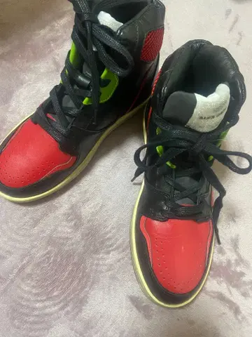 미사용 앨리스 그레이 핸드메이드 하이컷 37