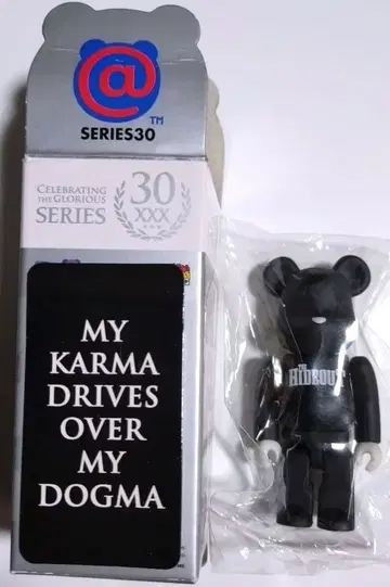 베어브릭 30 시크릿 THE HIDEOUT