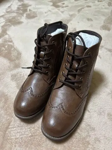 [ 미사용품 ] 여성용 숏부츠 24.0