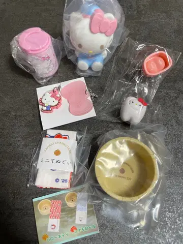 헬로키티 최신 가챠가챠 묶음 판매