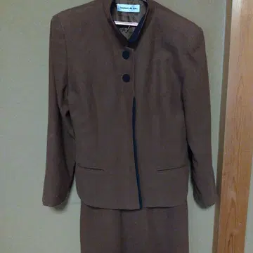 toujours de use. 투주 셋업 브라운 11호