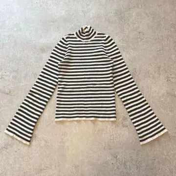 s3233 그레일 보더 니트 상의 하이넥 리브 플레어 슬리브