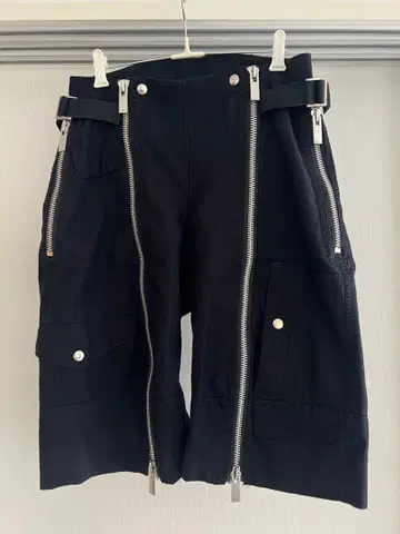 sacai 크롭 숏팬츠