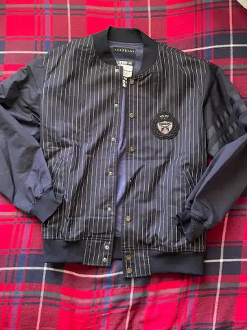 roarguns 칼리지 자켓 3