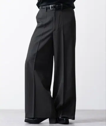 백 브러쉬드 TR 플레어 슬랙스