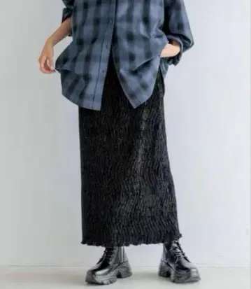 로리즈팜 샤이니 벨로아 타이트 스커트