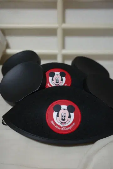 홍콩 디즈니랜드 이어햇 미키 2세트