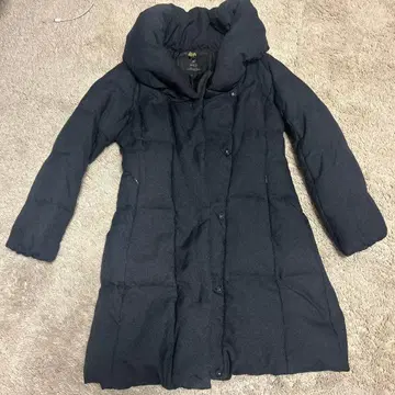 INED 다크 그레이 다운 자켓