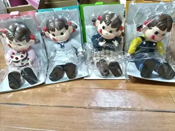 페코짱 인형 앉은 페코짱