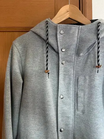 CONFRIM 그레이 후드 부착 후드티 L