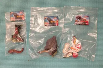 반다이 HG 고질라 4개 세트 모스라 바트라 메가기라스 외