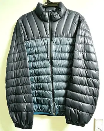 L 사이즈 클리닝 완료 다운 자켓 다운 파카 라이트 다운 네이비 컬러