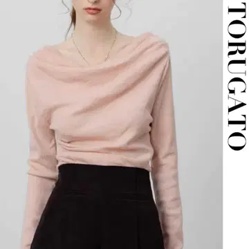 [택 포함 새상품] 비대칭 스트레치 니트