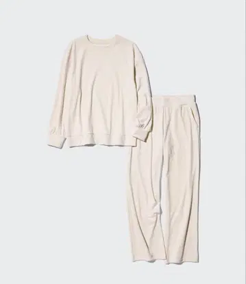 UNIQLO 울트라 스트레치 스무스 세트 내추럴