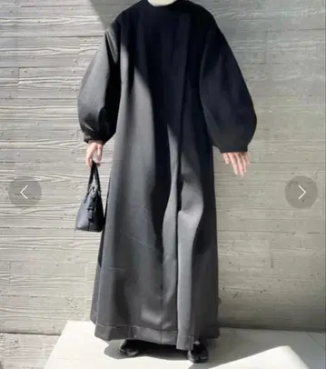 PERNA 볼륨 소매 롱 코트