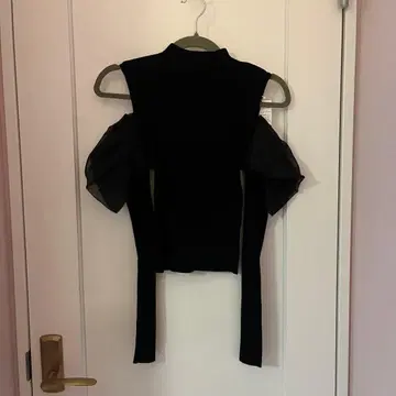 amerge. 오프숄더 니트 블라우스 상의 블랙