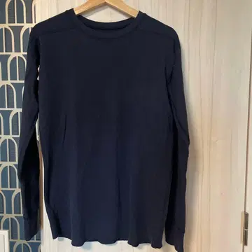 캘런솔로지 네이비 긴팔 T셔츠