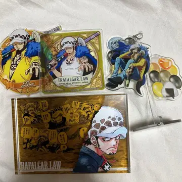 원피스 트라팔가 로 굿즈 묶음 판매