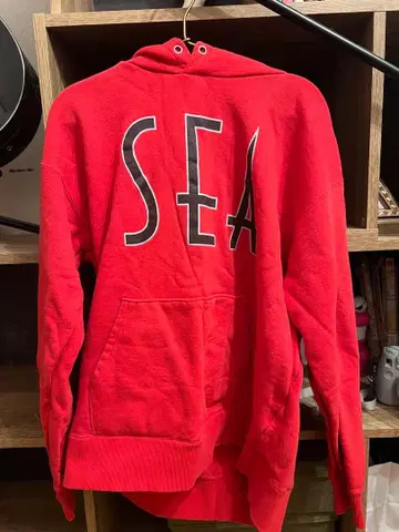 WILD AND SEA 빨간색 후드티 XL
