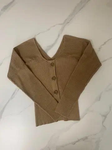 베이지 V넥 버튼 니트 2 사이즈