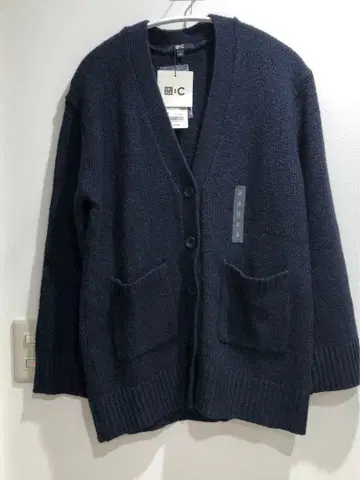 새상품 유니클로 콜라보 유니클로 시 V넥 플레어 슬리브 가디건