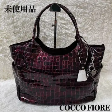 미사용품 COCCO FIORE 에나멜 엠보 참 토트백 A4