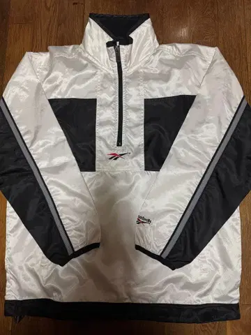 Reebok 하프 지퍼 나일론 자켓
