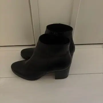 루카 그로시 숏부츠 36.5