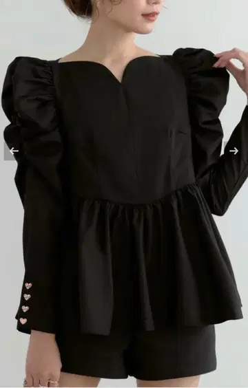 택 포함 미사용 새상품 하트 블라우스 블랙 M 사이즈