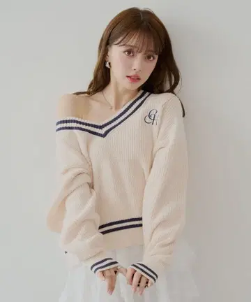 *Chico* 라인 V 루즈 니트