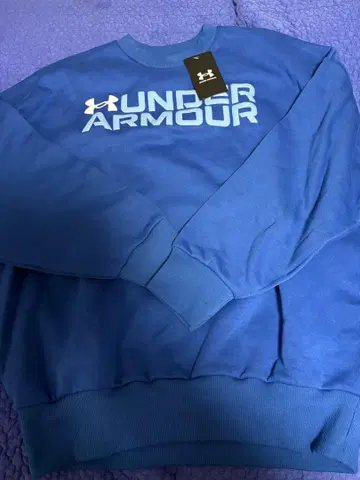 UNDER ARMOUR 파랑 맨투맨 택 포함 새상품