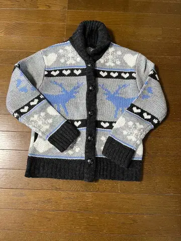 안도라부 코위찬 가디건