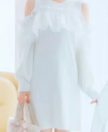 WILLSELECTION 백리본 오프숄더 니트 원피스 화이트