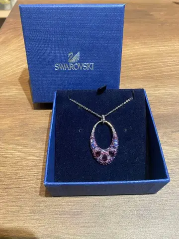 [ 새상품급 ] SWAROVSKI 목걸이 오벌 펜던트 퍼플 박스 포함
