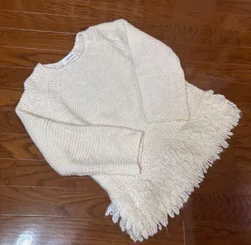 Mila Owen 아이보리 프린지 니트