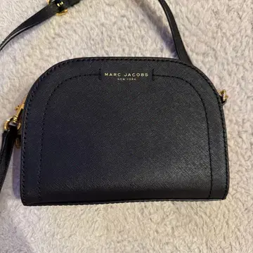 MARC JACOBS 블랙 숄더백
