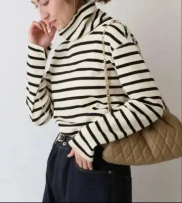 FRAMeWORK 코튼 플라이 스타 터틀넥