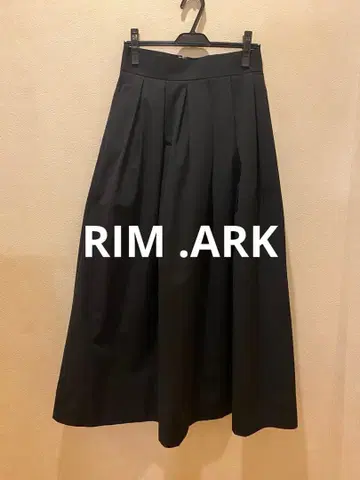 [ 새상품급 ] RIM.ARK 롱 스커트 38
