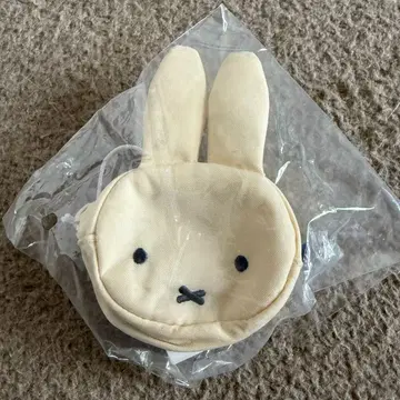 BAGGU 미피 페이스 참 파우치 즉시 완판 인기 상품