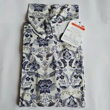 [새상품] 와코루 긴팔 터틀넥 M 사이즈