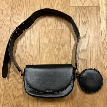 Reurie 블랙 숄더백