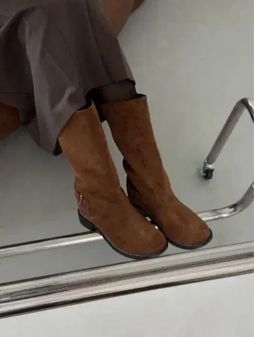 [ OHOTORO ] 브라운 스웨이드 롱 부츠 버클 포함